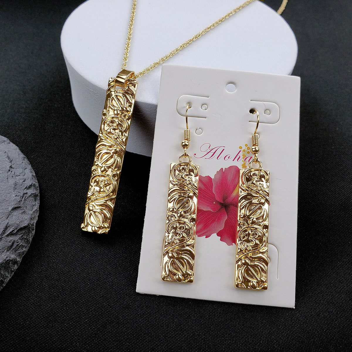 LovelyRLovely Gold LovelyRLovely Bamboo Bar Necklace & Earrings Jewelry Set