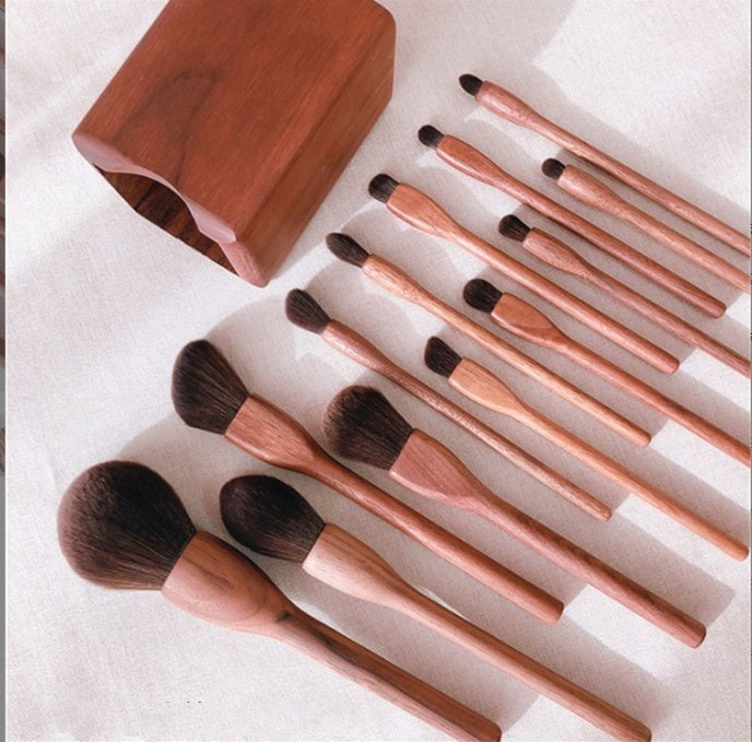 LovelyRLovely LovelyRLovely Black Walnut Makeup Brush 13brushes and buckets LovelyRLovely Black Walnut Makeup Brush Set