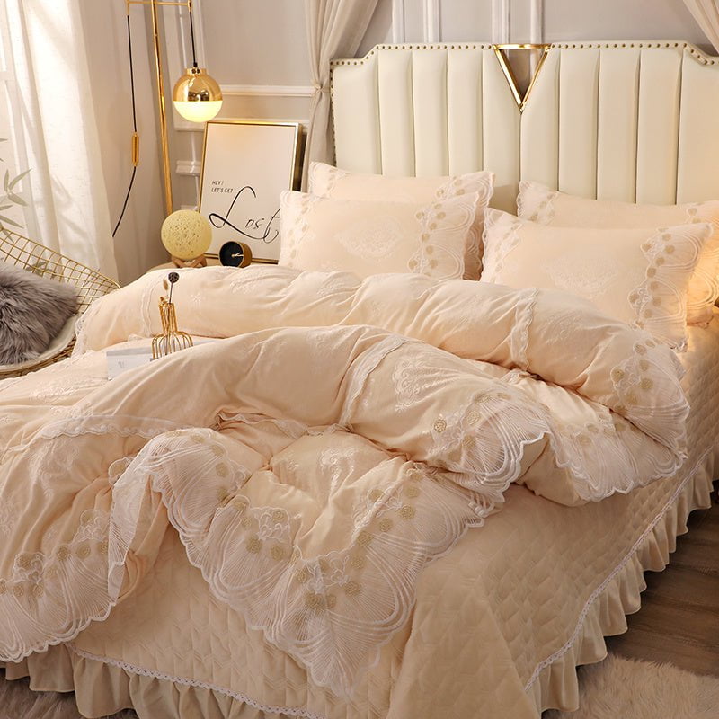 LovelyRLovely LovelyRLovely European Style Lace Velvet Photo Color / 1 Style / 1.5mFourpiece suit LovelyRLovely European Style Lace Velvet 4piece Duvet Set