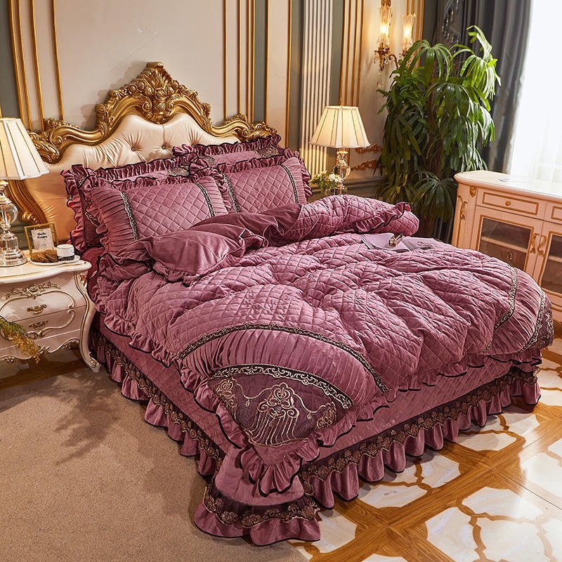 LovelyRLovely LovelyRLovely European Style Lace Velvet Photo Color / 10 Style / 1.5mFourpiece suit LovelyRLovely European Style Lace Velvet 4piece Duvet Set