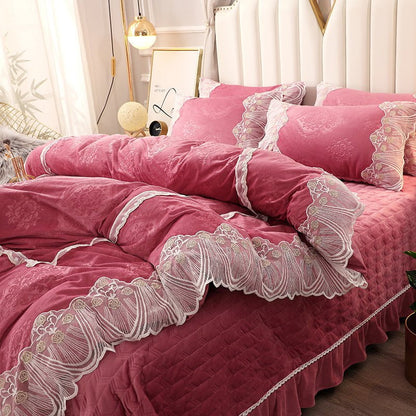 LovelyRLovely LovelyRLovely European Style Lace Velvet Photo Color / 2 Style / 1.5mFourpiece suit LovelyRLovely European Style Lace Velvet 4piece Duvet Set