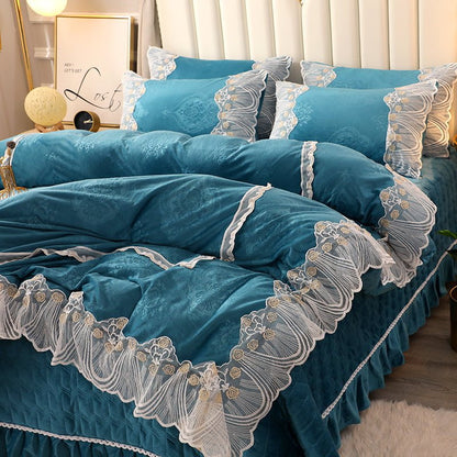 LovelyRLovely LovelyRLovely European Style Lace Velvet Photo Color / 4 Style / 1.5mFourpiece suit LovelyRLovely European Style Lace Velvet 4piece Duvet Set