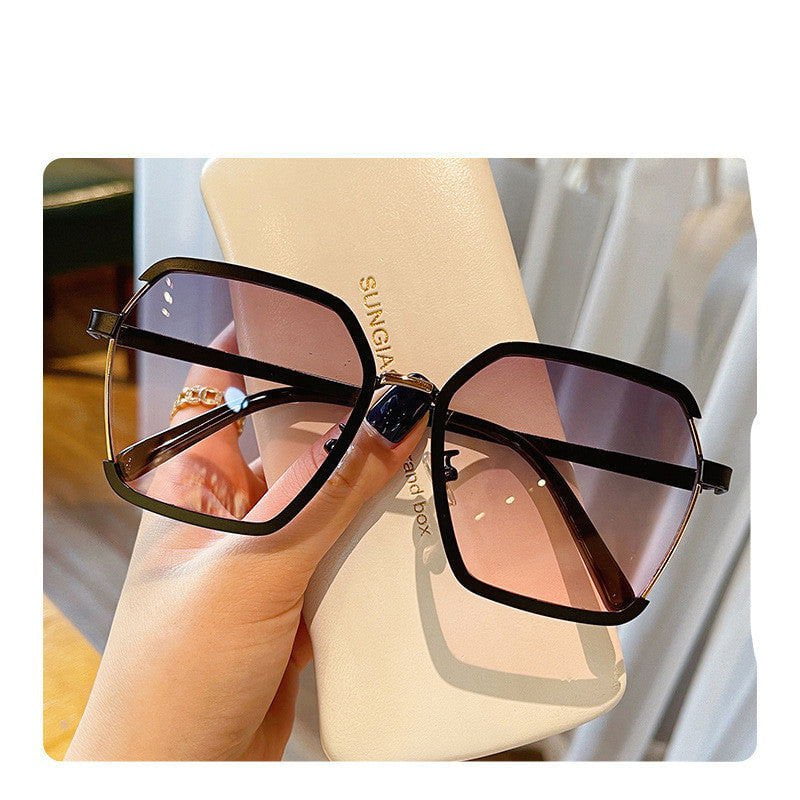 LovelyRLovely LovelyRLovely Ins Vintage Half-Frame Sun Black frame grey powder LovelyRLovely Ins Vintage Half-Frame Sunglasses