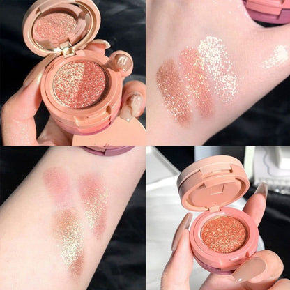 LovelyRLovely LovelyRLovely Light Wind Floating 3-colo 01 Strawberry Sweetheart LovelyRLovely 3-color Eye Shadow Plate