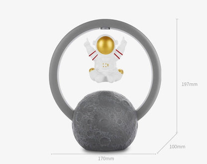 LovelyRLovely LovelyRLovely Suspension Astronaut Magne LovelyRLovely Suspension Astronaut Magnetic Bluetooth Speaker