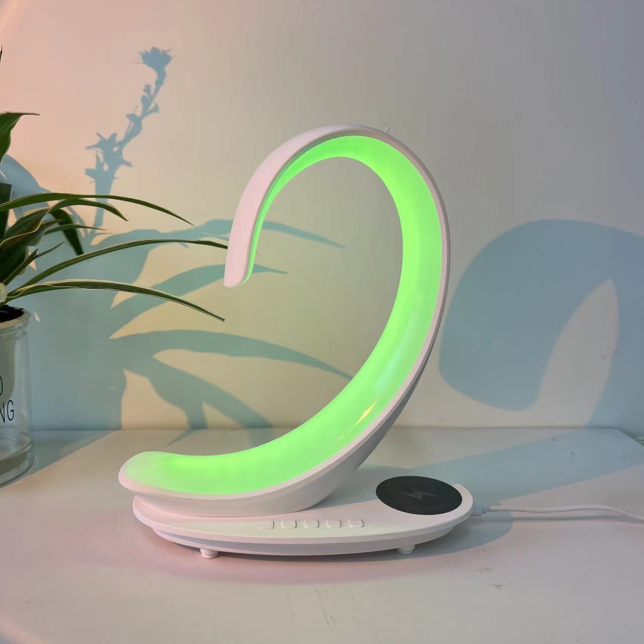 LovelyRLovely LovelyRLovely Swan Multi-functional Wire 5W / Colorful LovelyRLovely Swan Multi-functional Wireless Charger Light