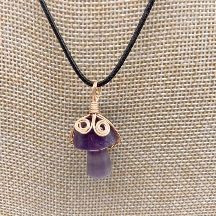 LovelyRLovely LovelyRLovely Winding Small Mushroom Nat Amethyst LovelyRLovely Winding Small Mushroom Natural Stone Necklace