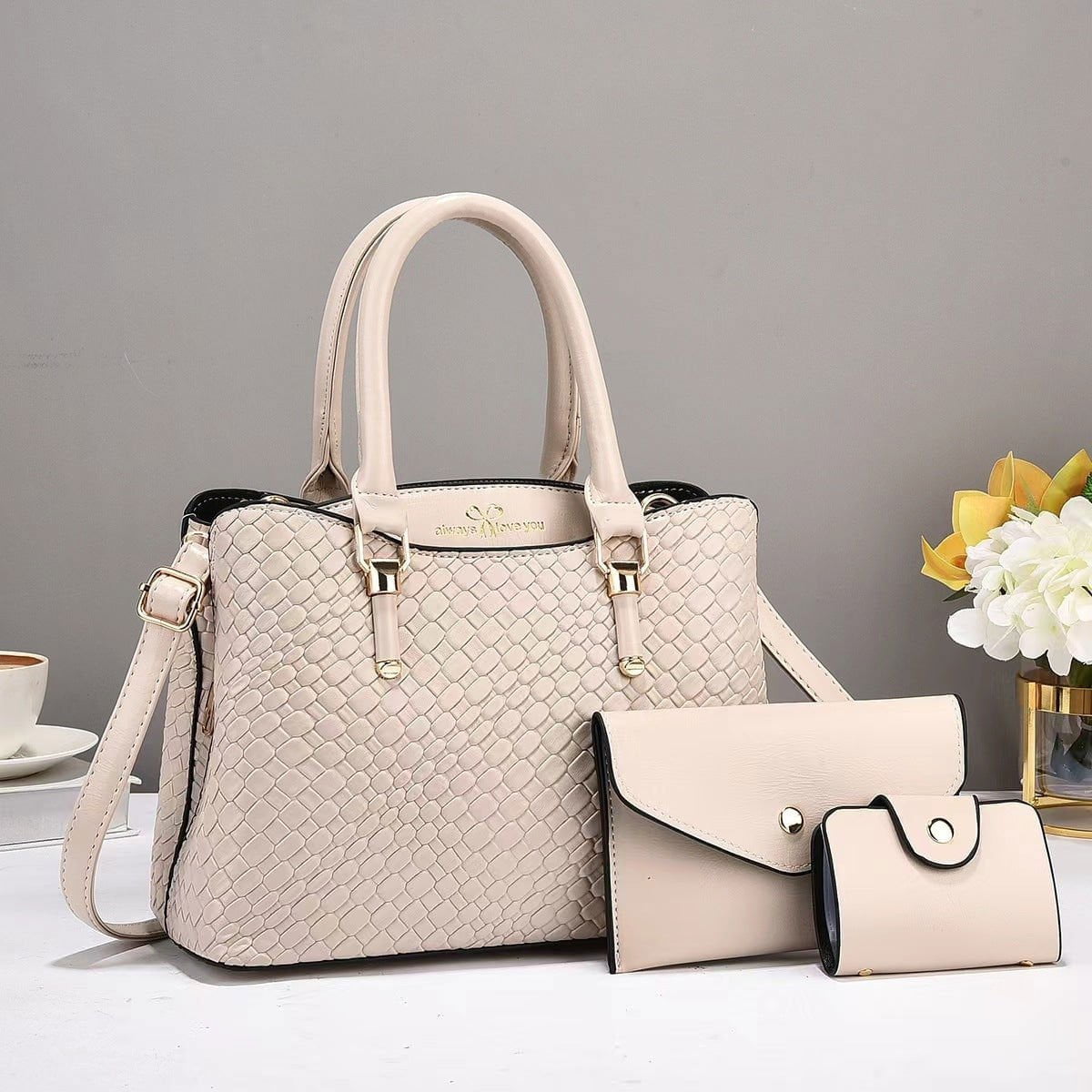 LovelyRLovely White LovelyRLovely Woven Texture Three-piece Handbag Set